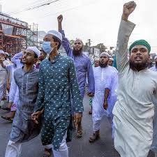 Bangladesh mob beats spiritual leader to death: authorities