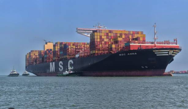 Container ship MV Sailan docks at Karachi Port: KPT