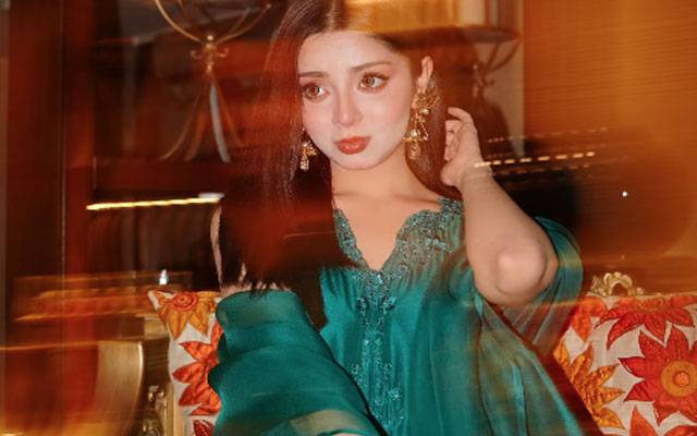 Alizeh Shah channels ‘Devdas’ Vibes, sparks social media frenzy