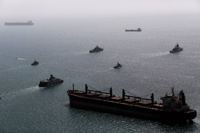 Trump vows US will sink any Iran boats that challenge blockade