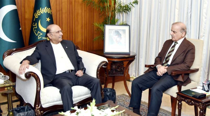 PM Shehbaz briefs President Zardari on Iran-US peace talks