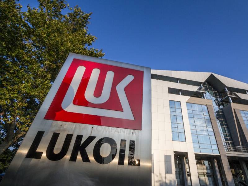 US extends exemption of sanctions on Russia's Lukoil
