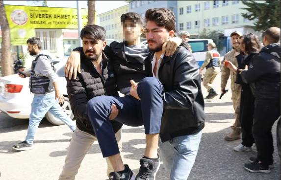 Turkey school shooting wounds 16, attacker dead