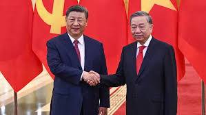 China, Vietnam leaders sign cooperation deals