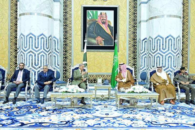 PM Shehbaz arrives in Saudi Arabia in push for new US-Iran talks
