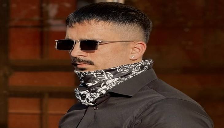 Rajab Butt stops fans from scrolling with his new look