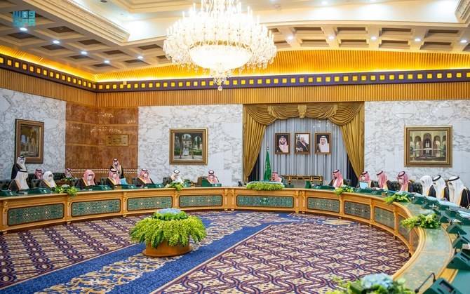 Saudi Arabian cabinet backs efforts to establish peace in region 