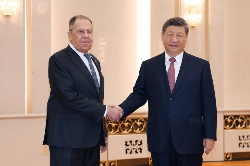 Xi meets Russian FM as leaders flock to China over Middle East war