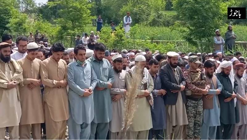 Funeral prayers of three martyred civilians offered in Bajaur
