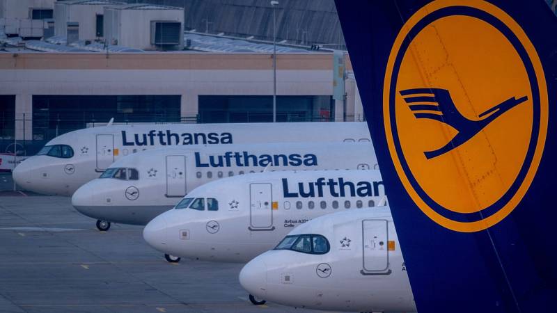 Germany's Lufthansa to shut CityLine unit over strike, jet fuel prices
