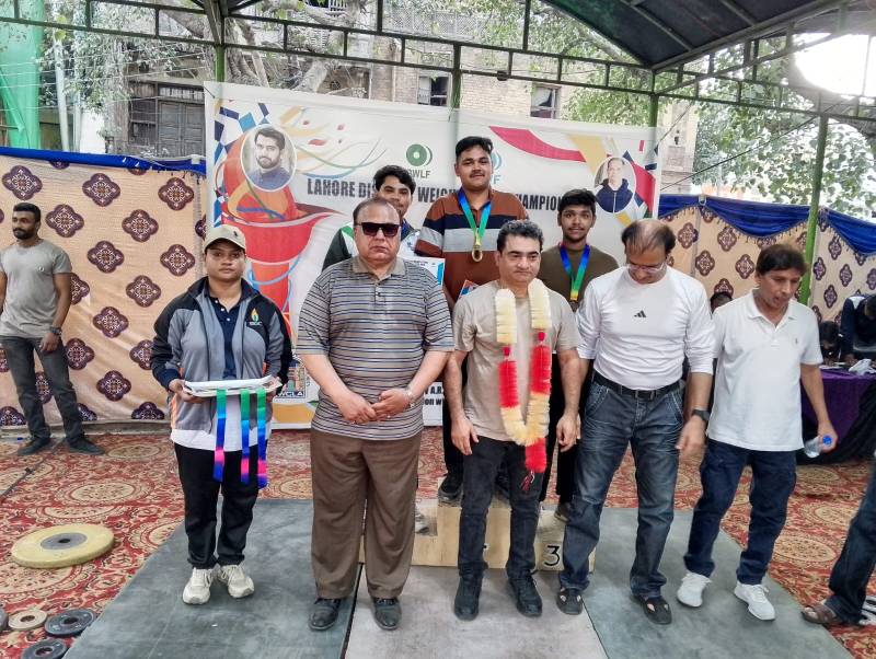Wohaib Club clinches two gold medals as Lahore District Weightlifting Championship begins