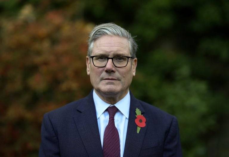 Calls for UK PM to resign over ex-envoy's failed vetting