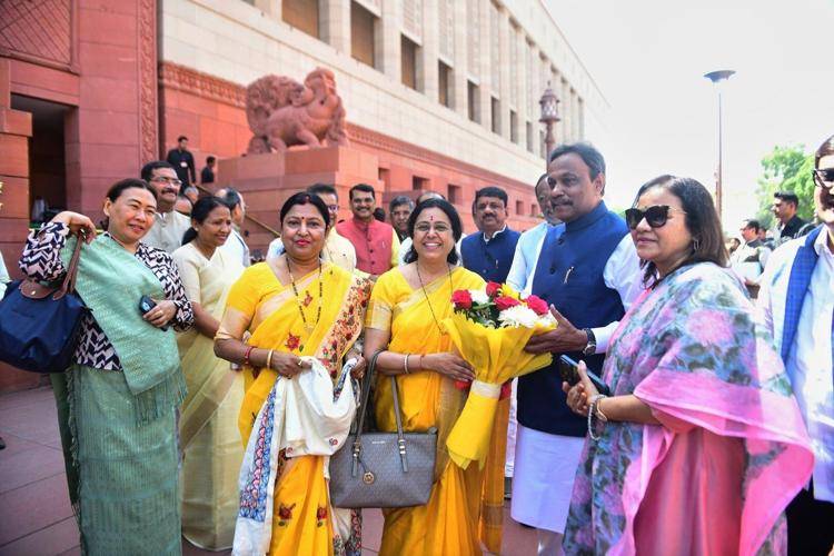  India government plan for more women in parliament fails vote