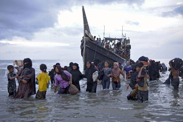 Nearly 900 Rohingya refugees dead, missing in shipwrecks in 2025: UN