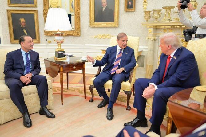 Trump thanks Pakistan as Iran opens Hormuz for passage of commercial vessels