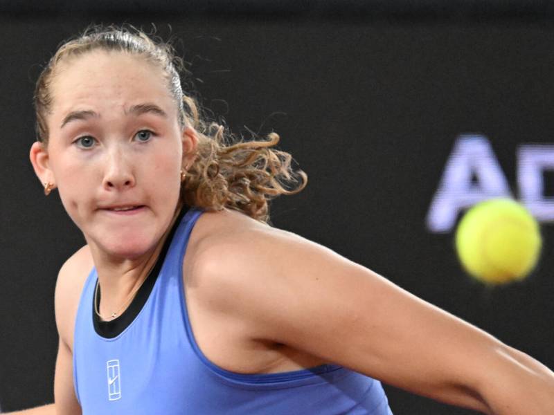 Andreeva sinks Swiatek to meet top seed Rybakina in Stuttgart semis