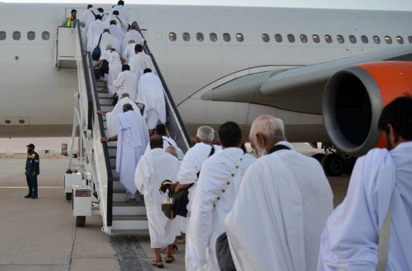 First two flights of pre-Hajj operation leave Karachi, Lahore 