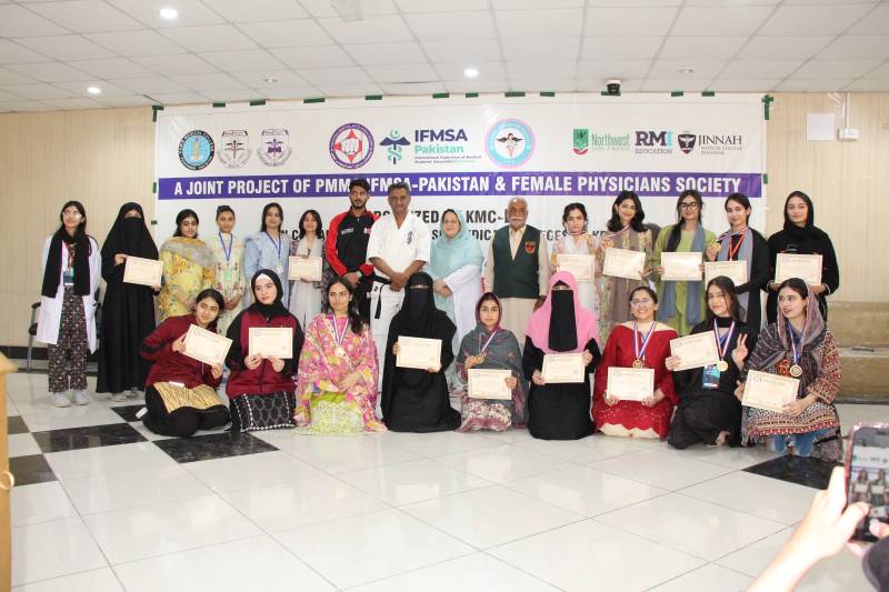 Women’s self-defence boot camp held in Peshawar to empower doctors