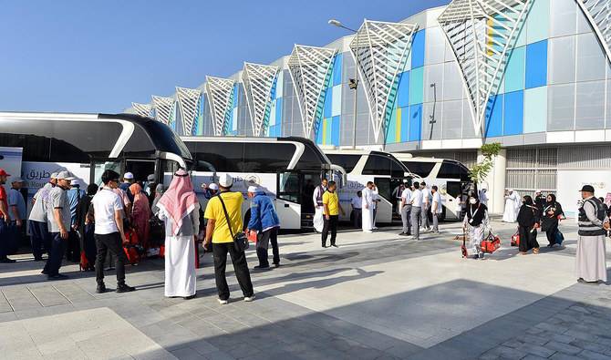 First pre-Hajj flights from Pakistan arrive in Madinah