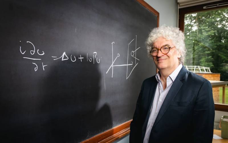 Support fundamental research, prize-winning mathematician urges