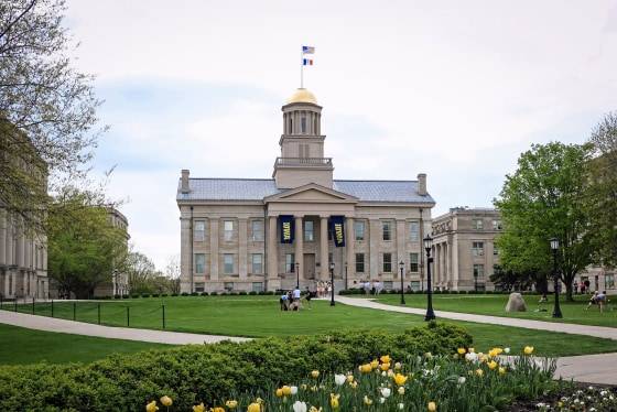 Three US university students hurt in shooting