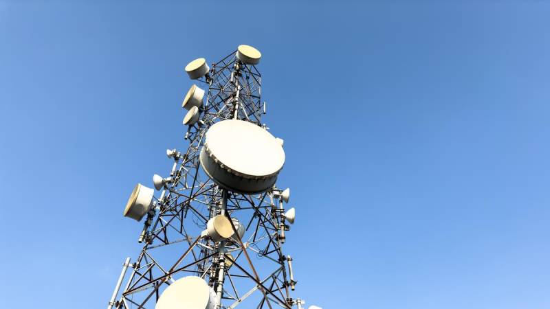 Bangladesh faces telecom shutdowns from Mideast fuel crisis