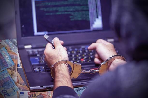 Three arrested for defrauding foreign nationals as illegal call centre busted in Karachi 