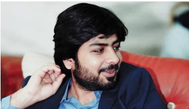 Doctor shot dead on busy Karachi road