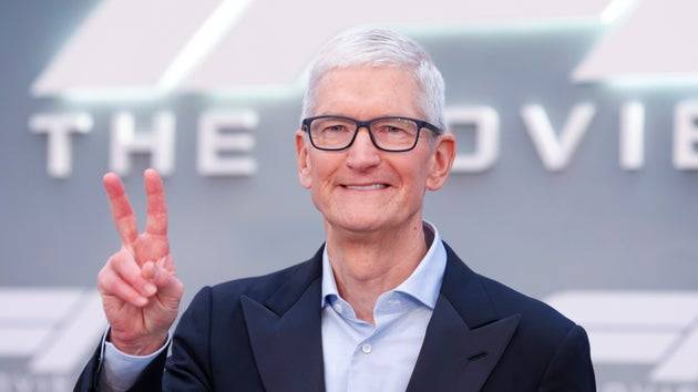 Apple CEO Tim Cook resigns, but will continue to play active role in company