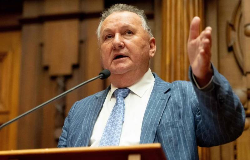 New Zealand minister slammed for 'butter chicken tsunami' comments