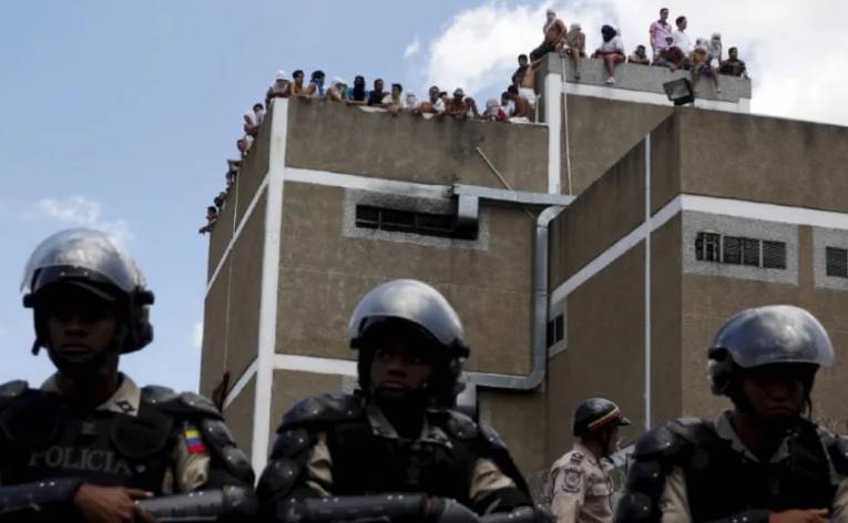 Venezuela prison riot leaves five dead