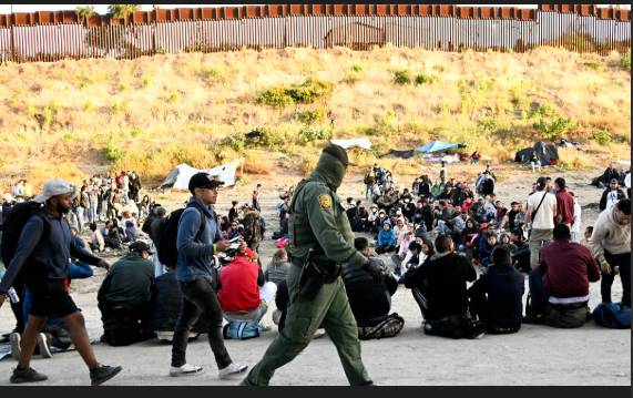 Court blocks Trump from barring asylum seekers at US border