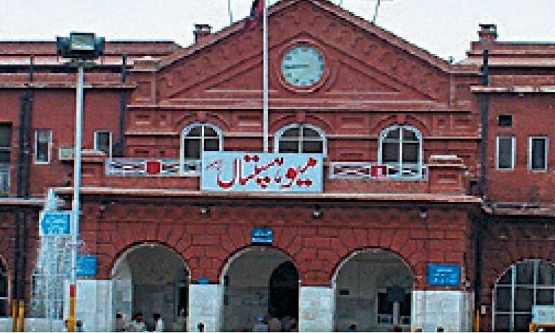 Non-operational Gamma Camera at Mayo Hospital Lahore sparks concern