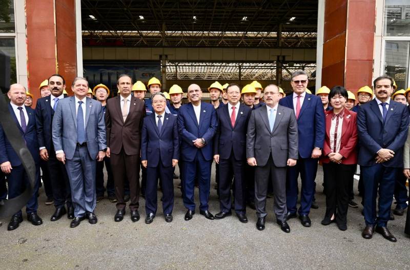 President underscores industrial cooperation, technology partnership with China 