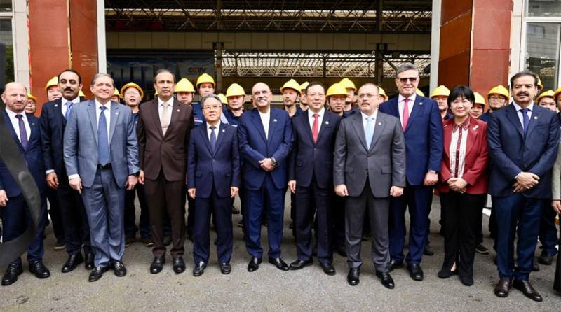 Zardari focuses on trade, education and agriculture cooperation during China tour