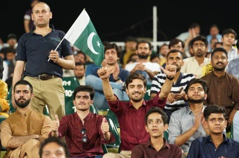 Fans to enjoy Pashto commentary in PSL playoff matches 