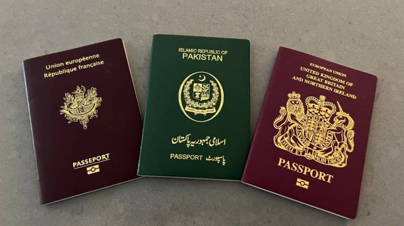 Govt seeks data on dual-nationality officers in fresh move