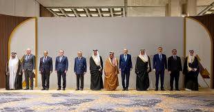 Gulf leaders meet in Saudi Arabia to discuss war's fallout