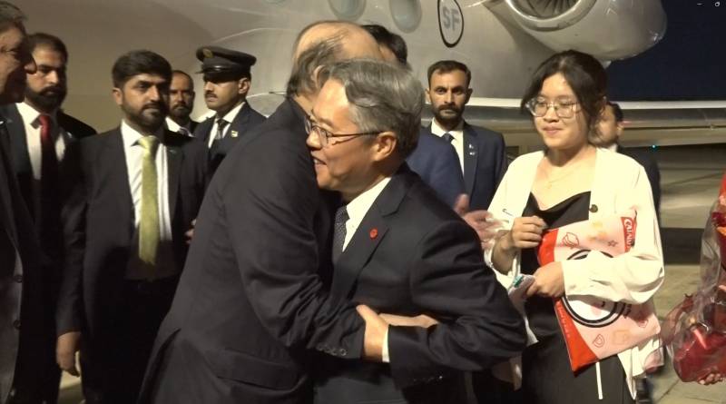 President Zardari arrives in Sanya to strengthen Pakistan-China cooperation