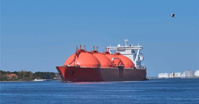 First tanker loaded with liquefied natural gas leaves Gulf