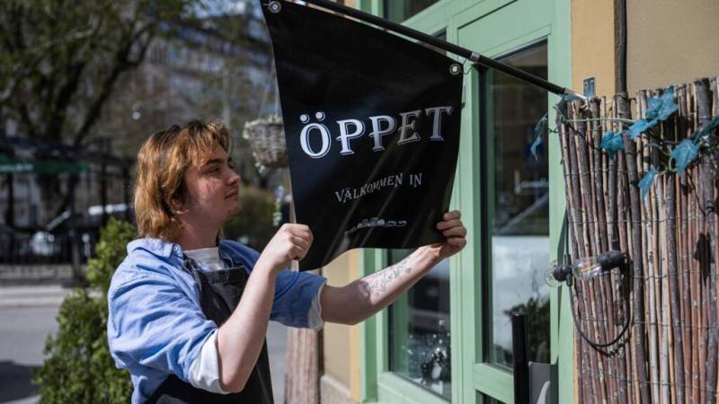 An experimental cafe run by AI opens in Stockholm