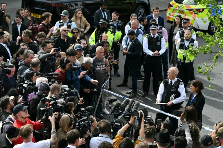 London police probe 'terror' incident after two Jewish men stabbed