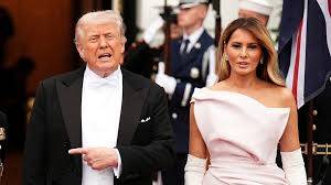 Melania Trump rejects Donald’s hand in awkward moment