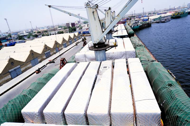 First fully transshipment cargo ship MV Arlen successfully berthed at KPT