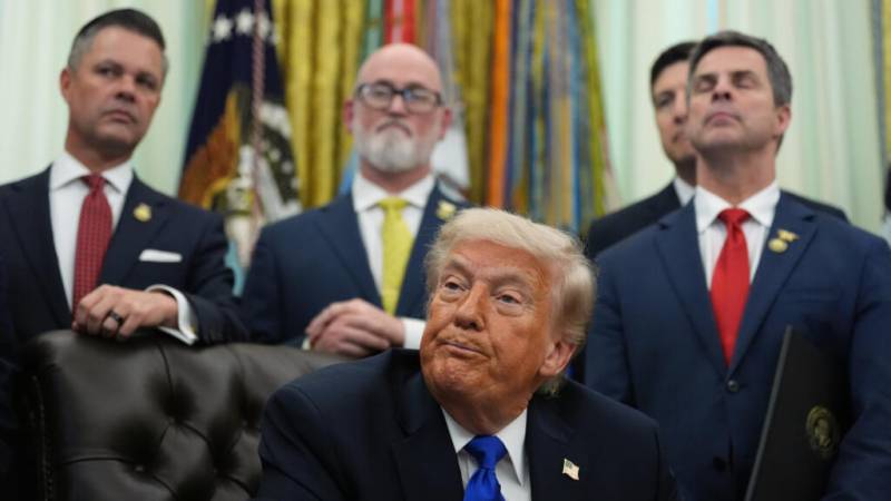Trump says will raise US tariffs on EU cars, trucks to 25%