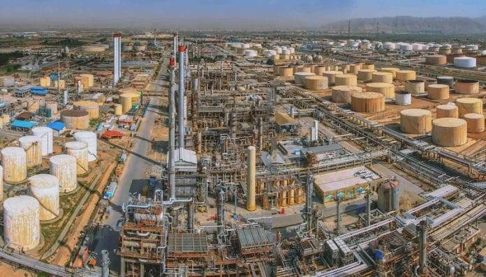 China rejects US sanctions on refineris over Iran oil links