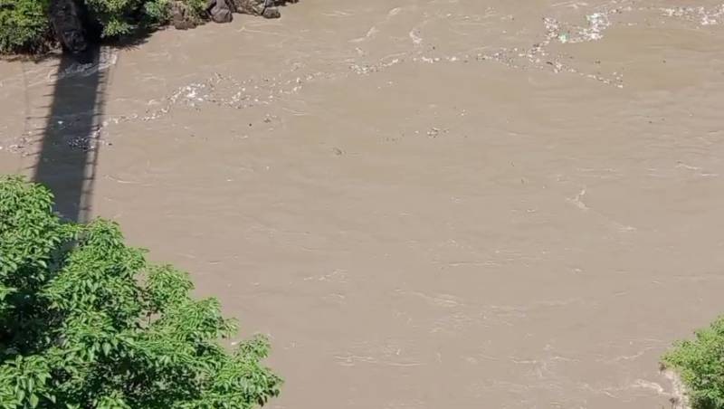 River Jhelum swells as India releases water without notice 