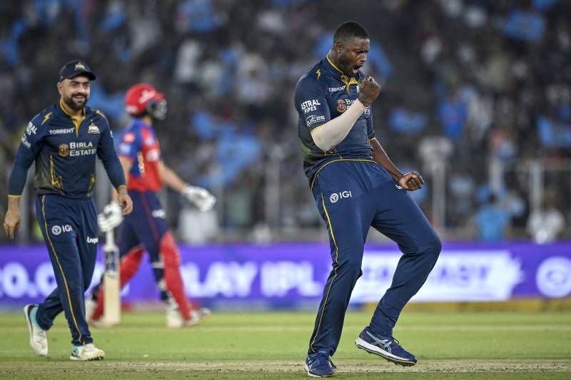 Holder shines as Gujarat beat Punjab in nervy IPL win