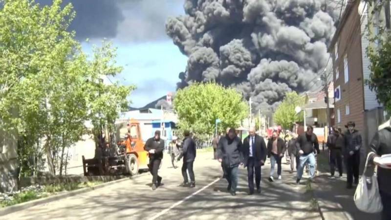 Kyiv hits Russian oil sites as eight killed in both countries