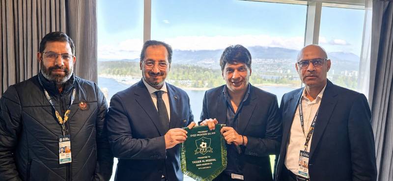 Pakistan, Saudi Arabia strengthen football ties in Vancouver meeting